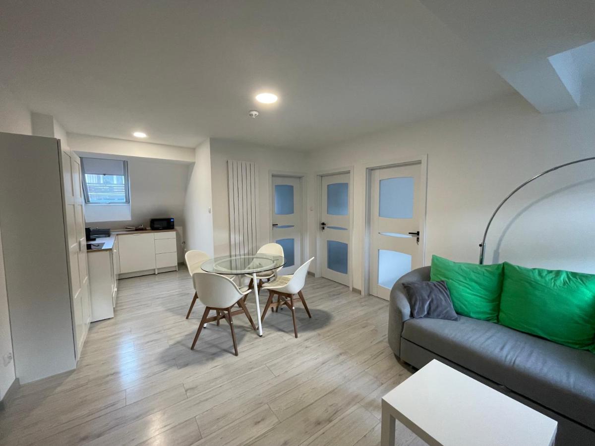 Appartamento con 2 Camere da Letto