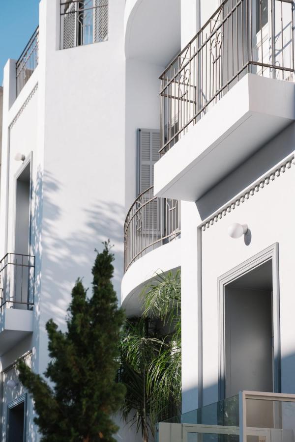 Eclectic Vision by TLV2RENT - B&B