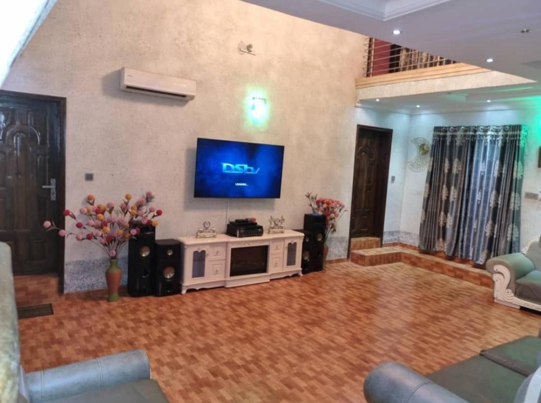 B&B Lagos - Aries Apartment - Bed and Breakfast Lagos