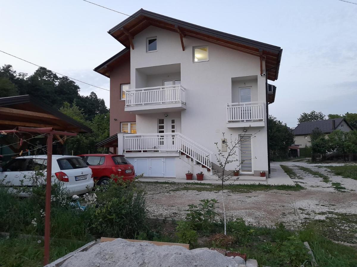 B&B Hadžići - Apartman Rešidović - Bed and Breakfast Hadžići