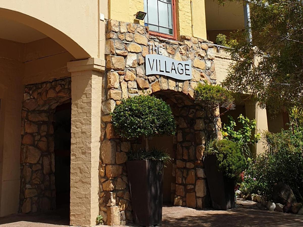 B&B Cape Town - The Village Apartments - Bed and Breakfast Cape Town