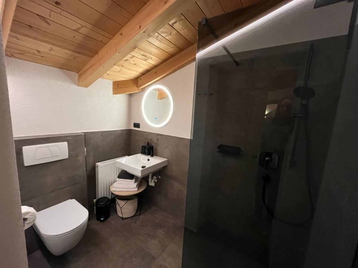 Comfort Two-Bedroom Apartment with Balcony - Second Floor