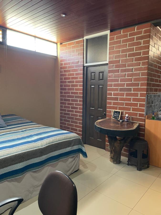 HuehueLoft1 estacionamiento y wifi - Ferienwohnung Huehuetenango