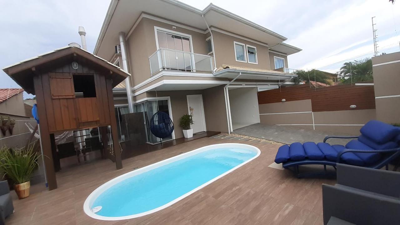 Casa de Praia em PONTA DAS CANAS, FLORIANÓPOLIS - Bed and Breakfast