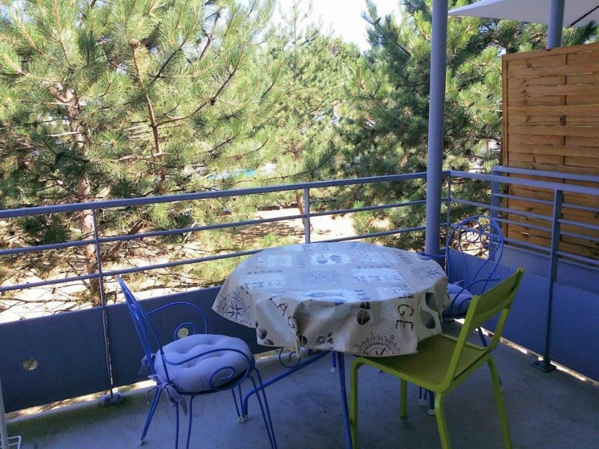 Biscarrosse T2 avec piscine, parking, à 10km de l'océan - FR-1-319-349 - B&B