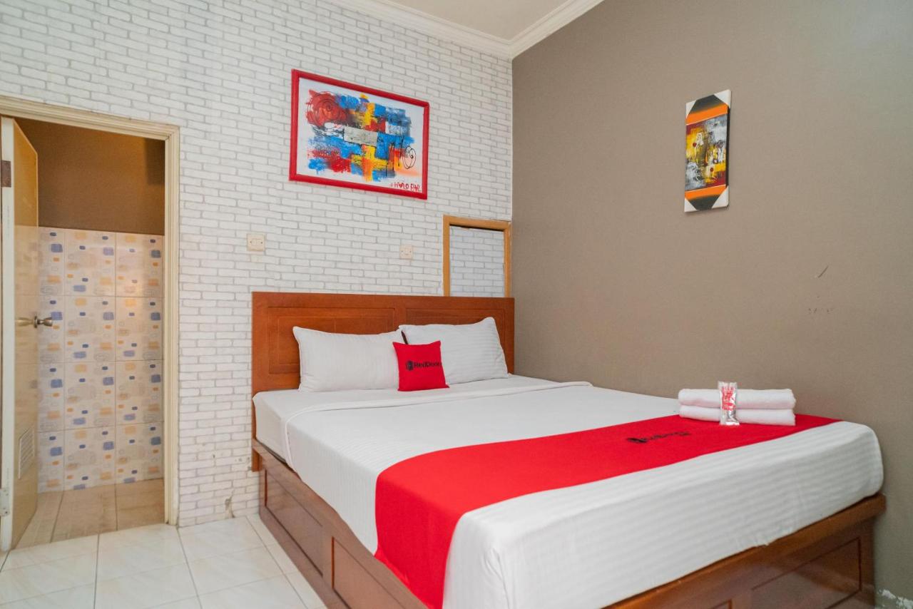 B&B Tlekung - RedDoorz at Oro Oro Ombo Batu - Bed and Breakfast Tlekung