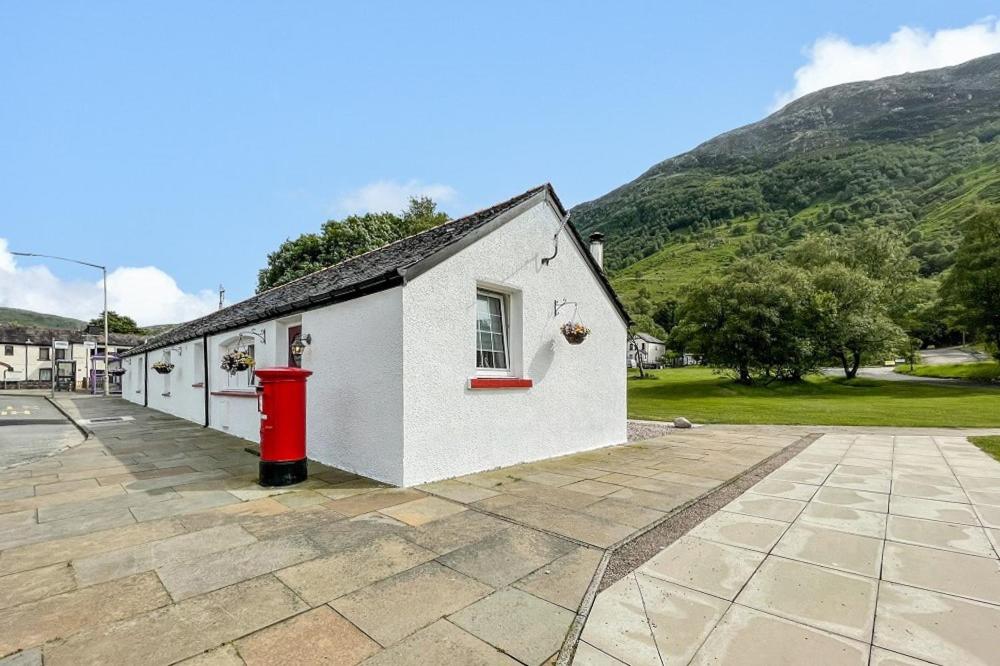 Unique restored Old Post Office - Bed and Breakfast Kinlochleven