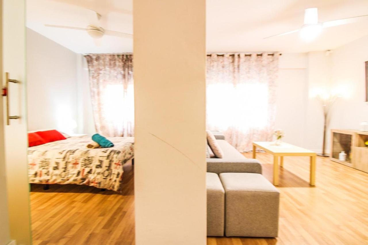 Lujoso apartamento centro ciudad, parking privado gratuito - B&B Murcia