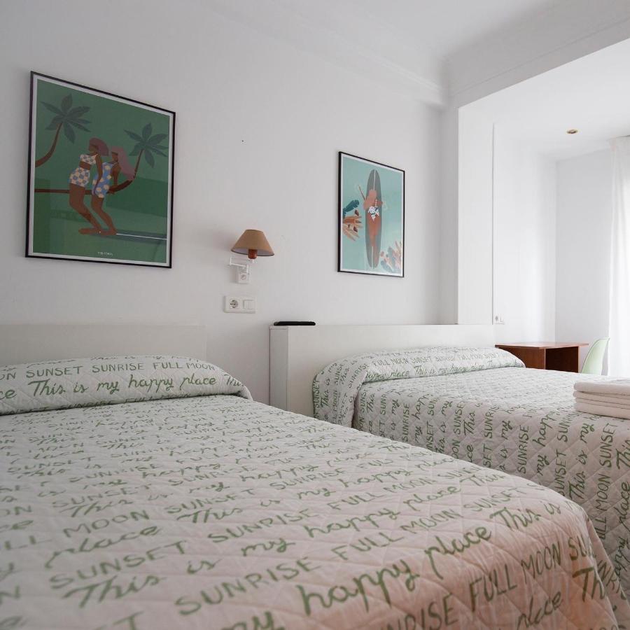 B&B Santander - Pension Angelines, Sneuu Hostel Santander - Bed and Breakfast Santander