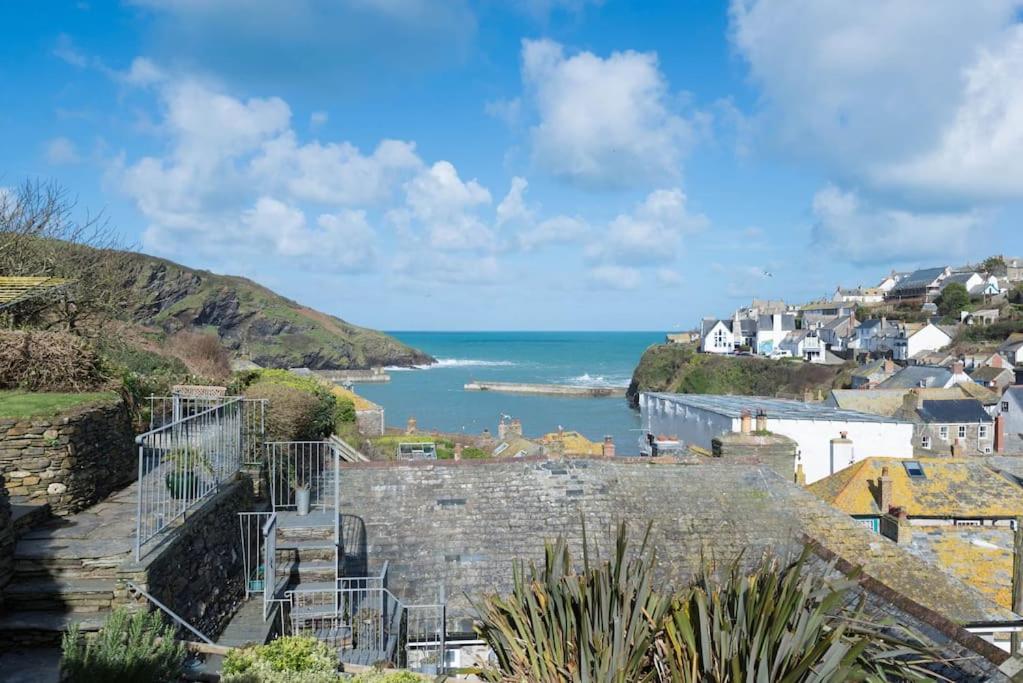 Scuppers, Port Isaac Bay Holidays - B&B