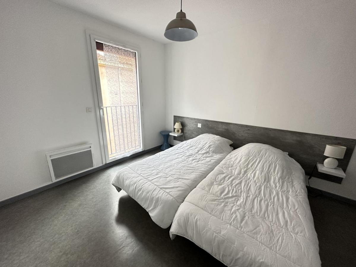 Appartement F3 à Port-Vendres, vue port, parking inclus et WIFI - FR-1-309-241 - Chambres d'hôtes Port-Vendres