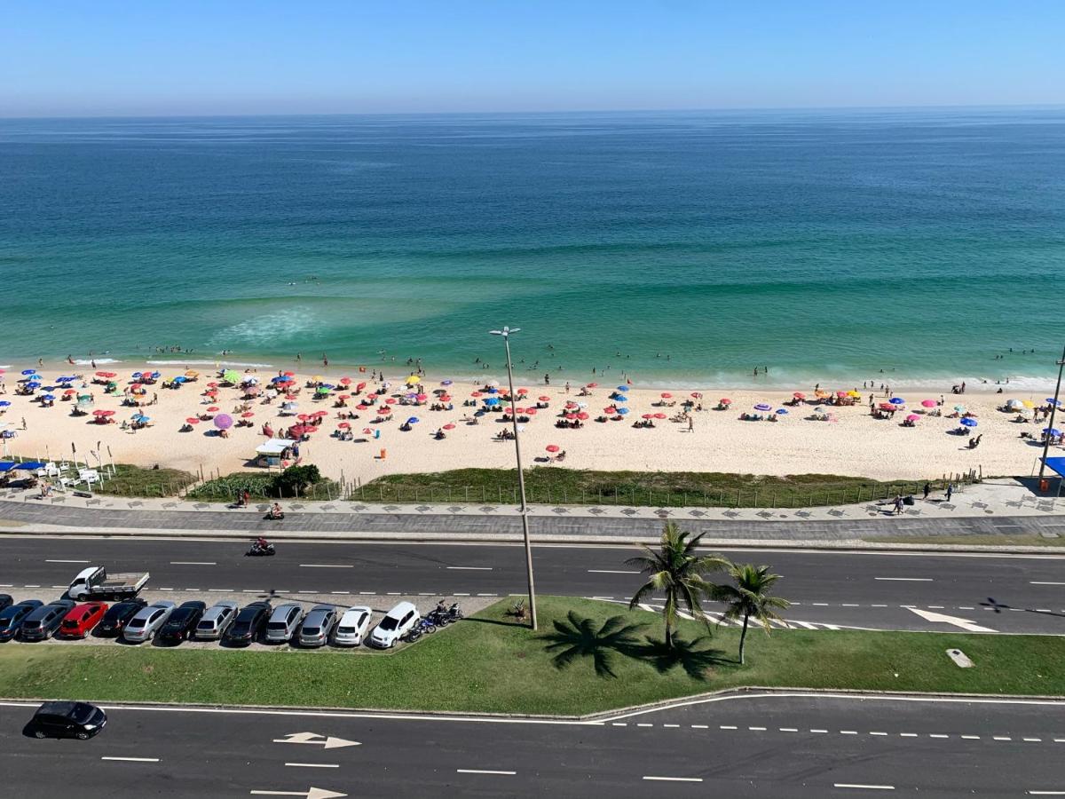 Apart hotel em frente à praia da Barra da Tijuca, vista total para o mar - Chambres d'hôtes Rio de Janeiro