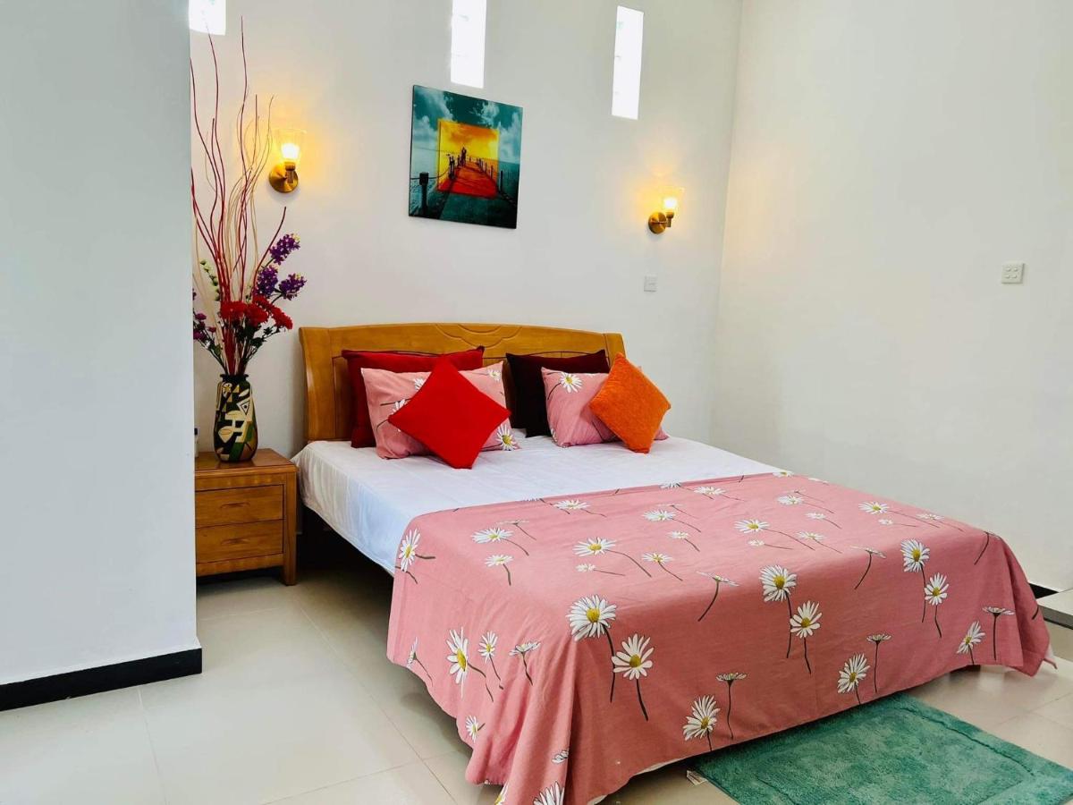 B&B Dehiwala - Happy Villa - Bed and Breakfast Dehiwala