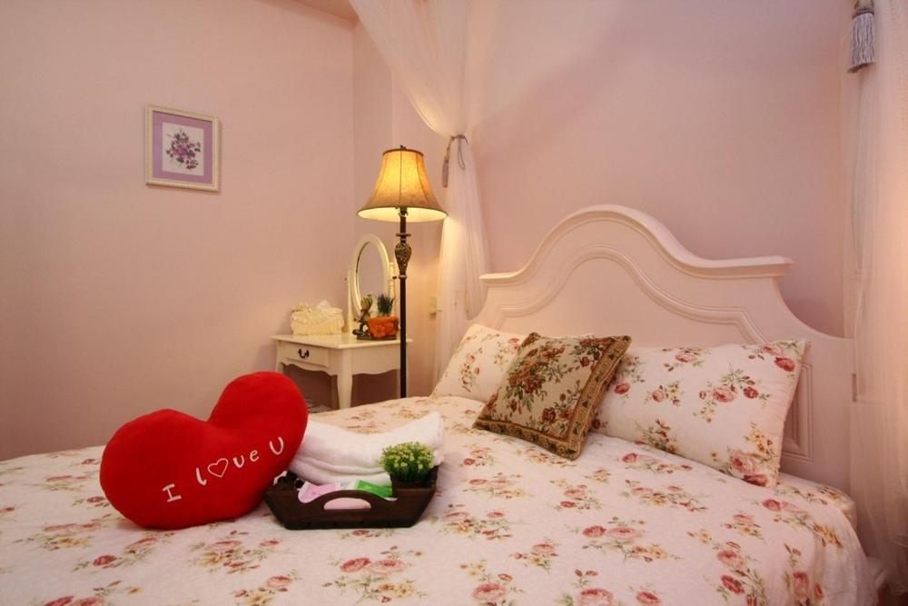 Double Room - Snow White