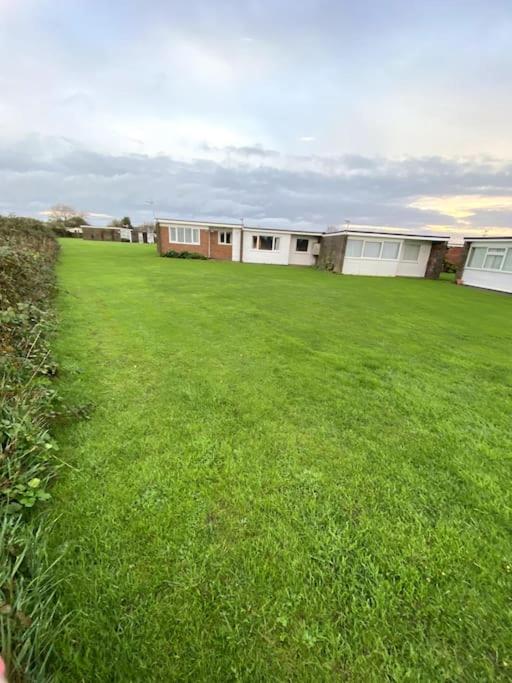 East Coast Chalets 333 at California Sands Holiday Park, Dog Friendly - B&B Great Yarmouth