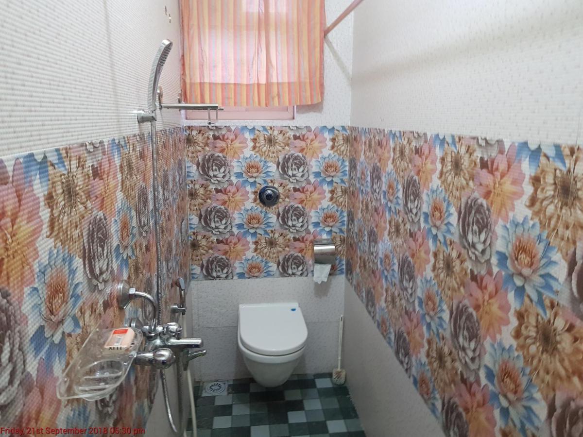 Queen Studio