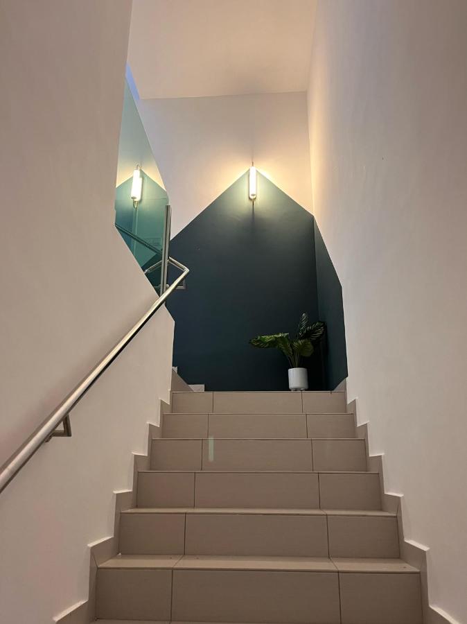 Fly! Homestay @ Sendayan - B&B Labu