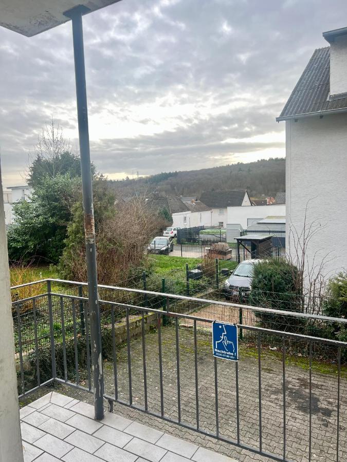 Traumhafte Kurstadt Apartment Moderne 2ZKB Balkon-Parkplatz 7-24 Check-in - Bed and Breakfast Bad Nauheim