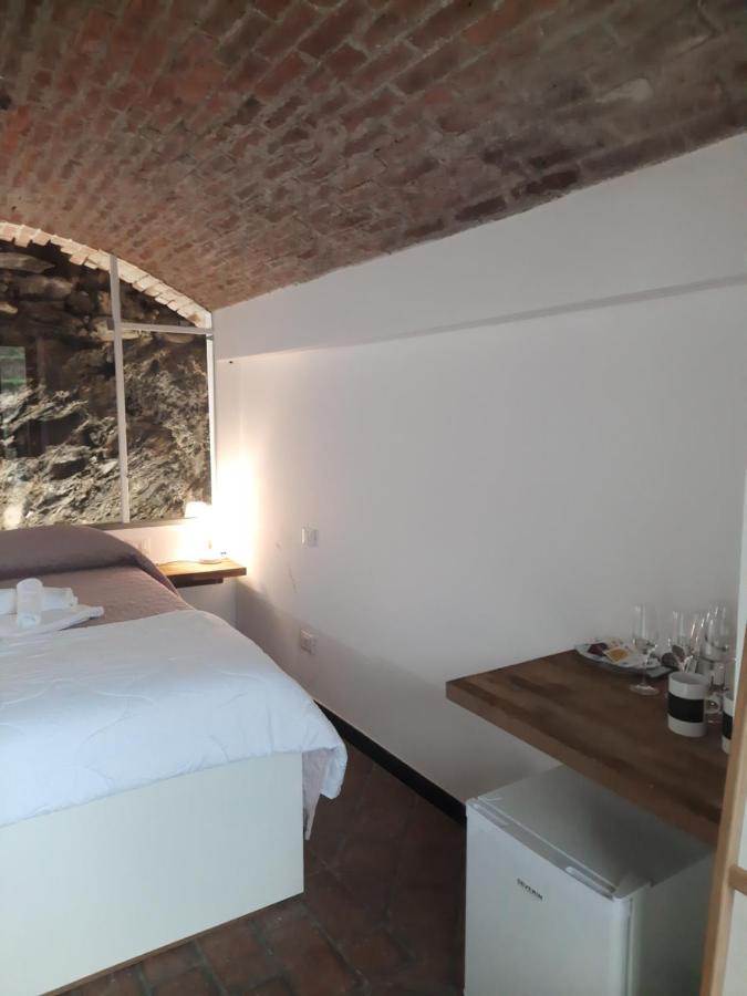 Zimmer mit Queensize-Bett und Meerblick