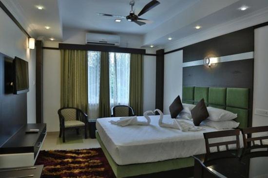 B&B Tirur - CONTINENTO THE CLASSIC HOTEL - Bed and Breakfast Tirur