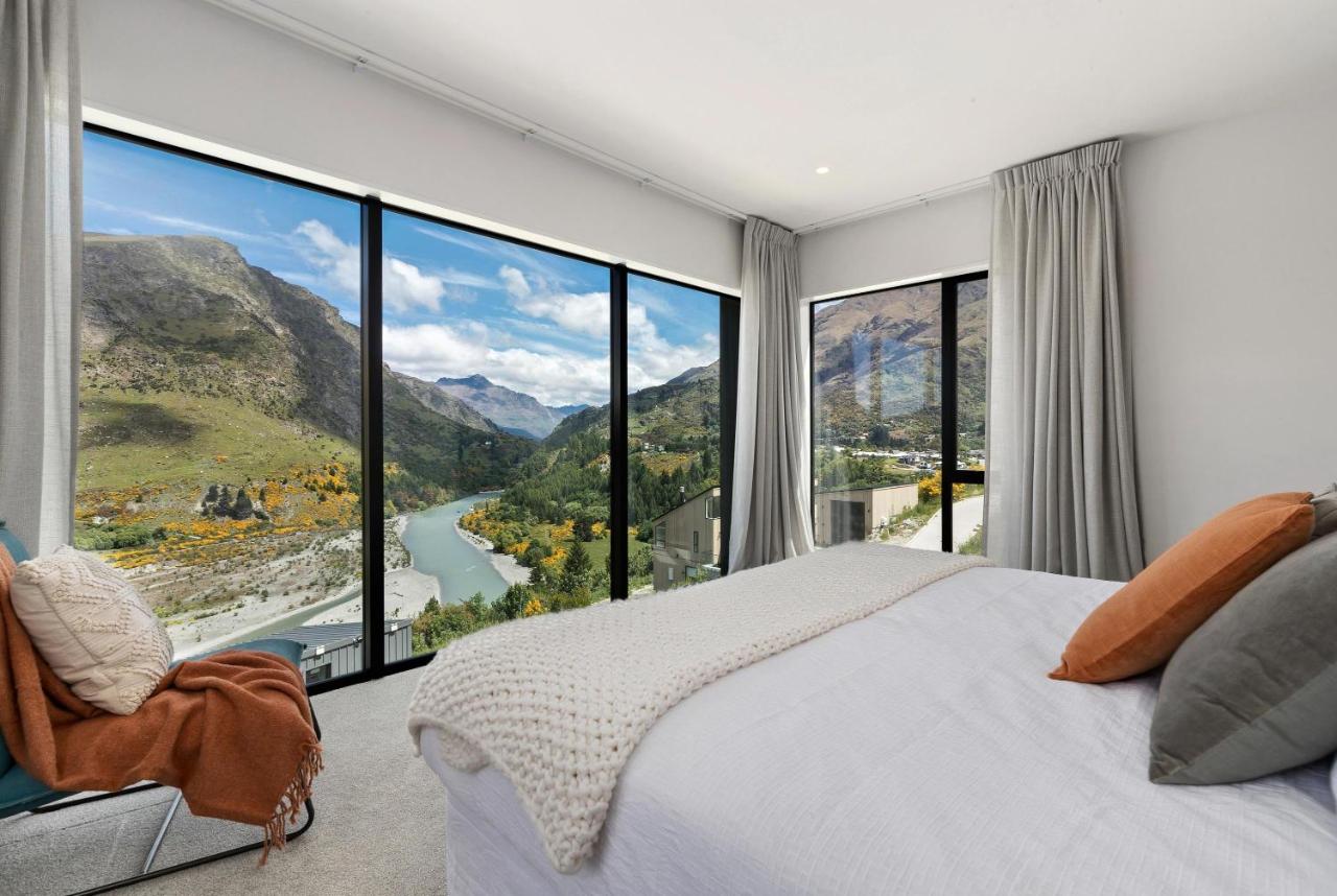 B&B Queenstown - Arthur's point+Hot Tub+Balcony+3 bathrooms - Bed and Breakfast Queenstown