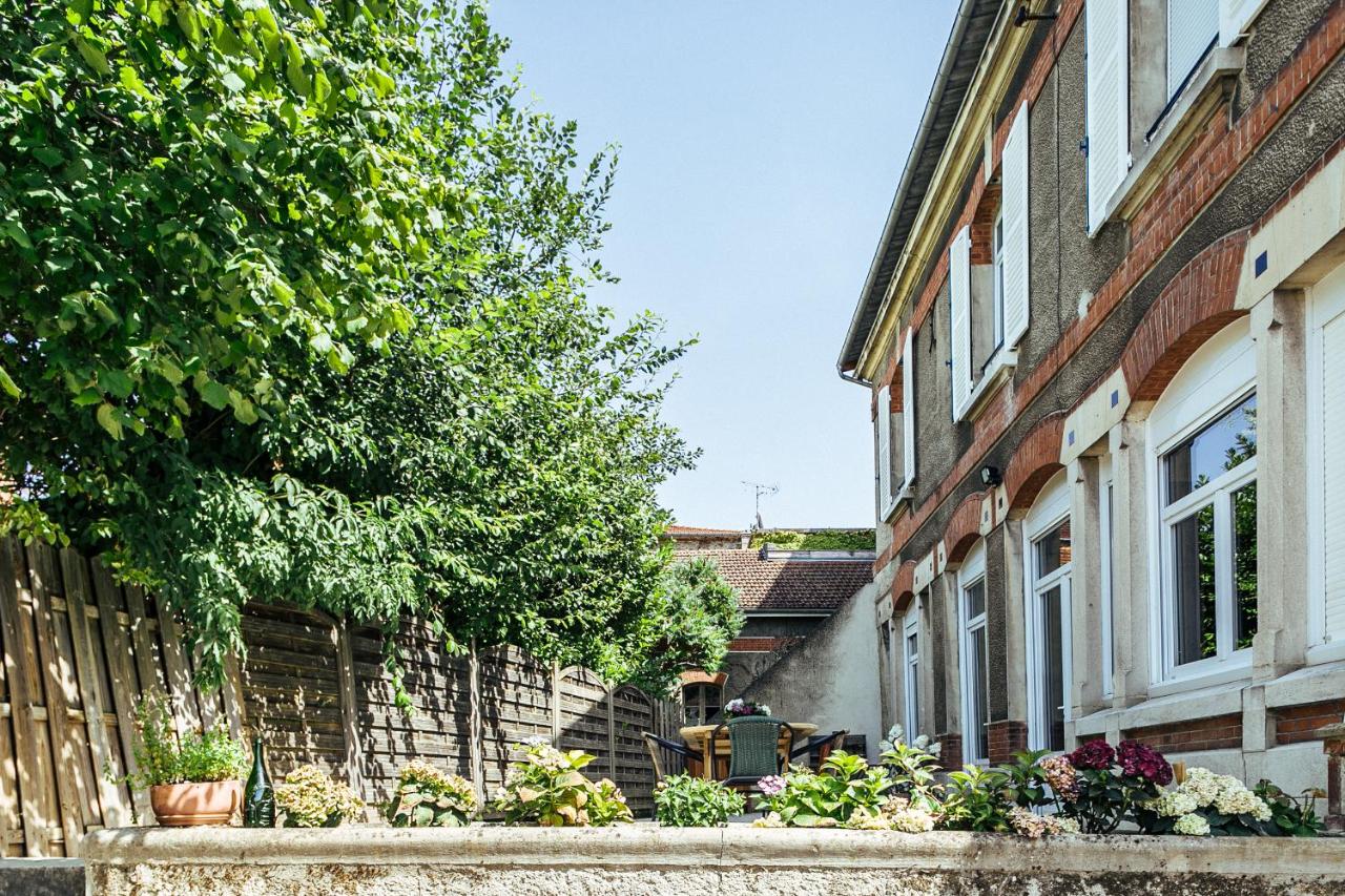 Le Clos maison 3 chambres avec extérieur et parking Epernay centre - Chambres d’hôtes Épernay