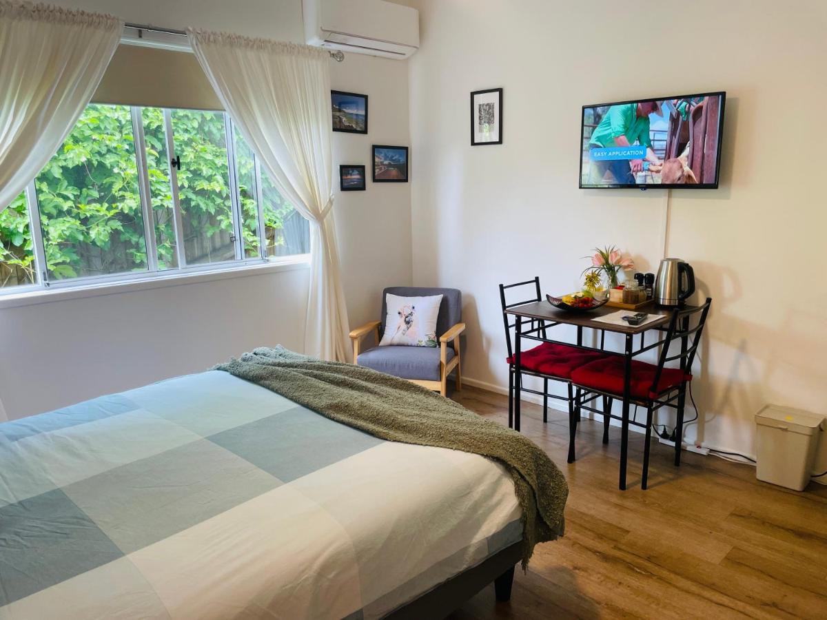 Deluxe Double Room with Shower