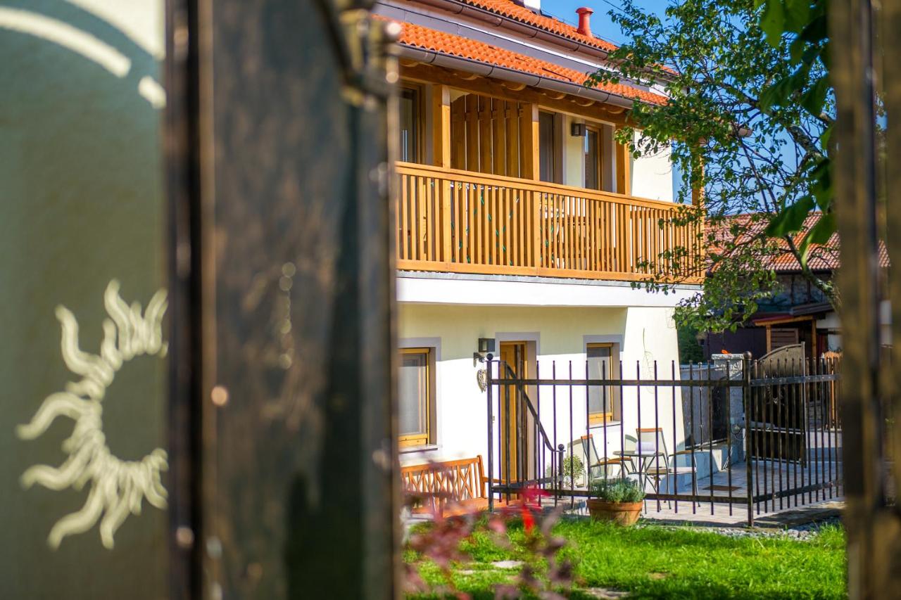 Studio mit Gartenblick