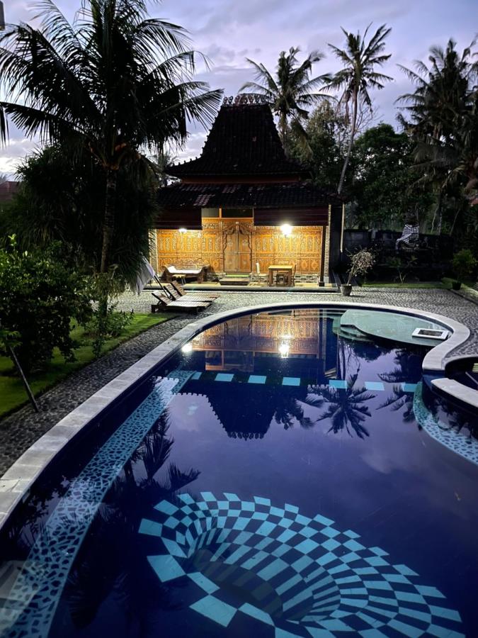 Meriki Losari Villa, in the Heart of Bali, Joglo one bedroom - B&B