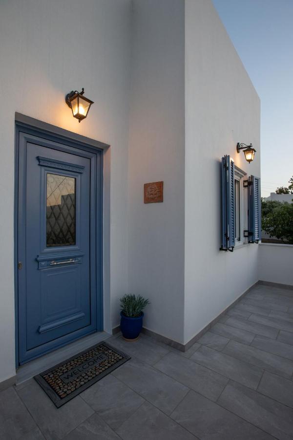 Ruby's summer house with spacious garden and free parking - B&B Gávrio