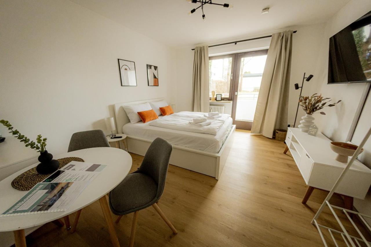 B&B Passau - Come4Stay Passau - Spitalhof I Modern I WLAN I Küche I Balkon I SmartTV mit Netflix - Bed and Breakfast Passau