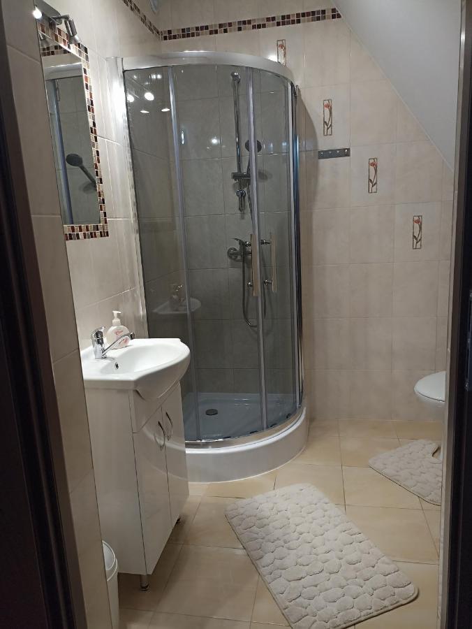 Vierbettzimmer mit Balkon