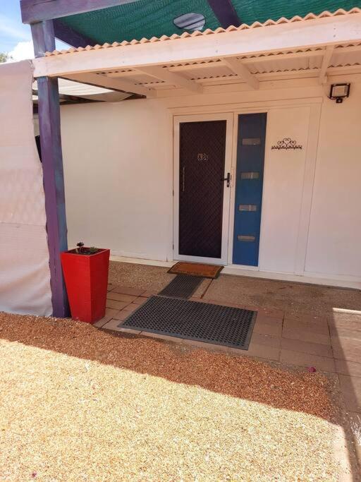 Lavender Cottage - At home in Lightning Ridge - Bed and Breakfast