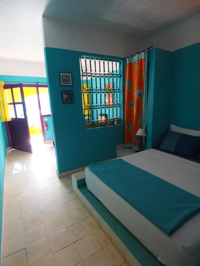 Habitación Triple con vistas a la piscina