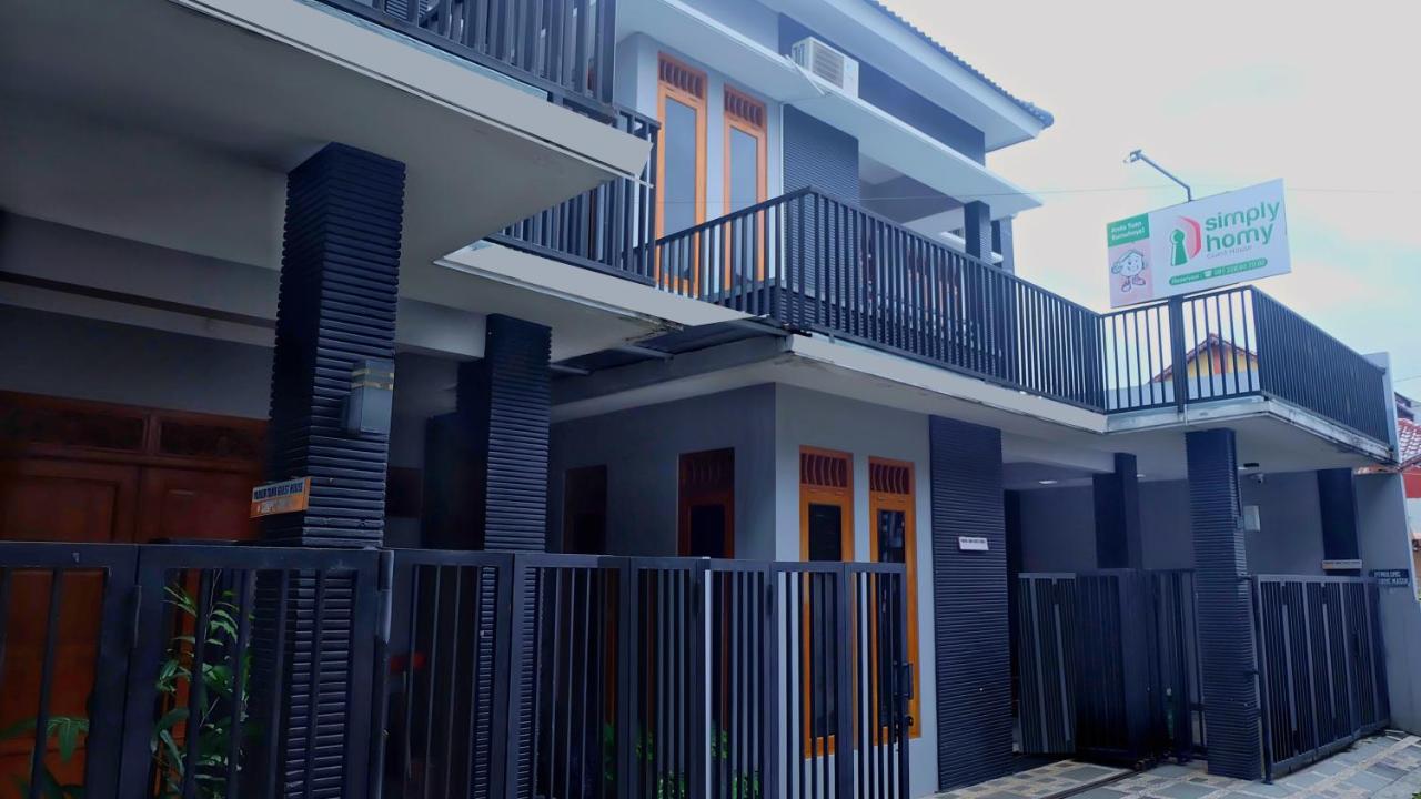 Homestay Jogja Gejayan Dekat Pakuwon Mall by Simply Homy - Chambres d’hôtes