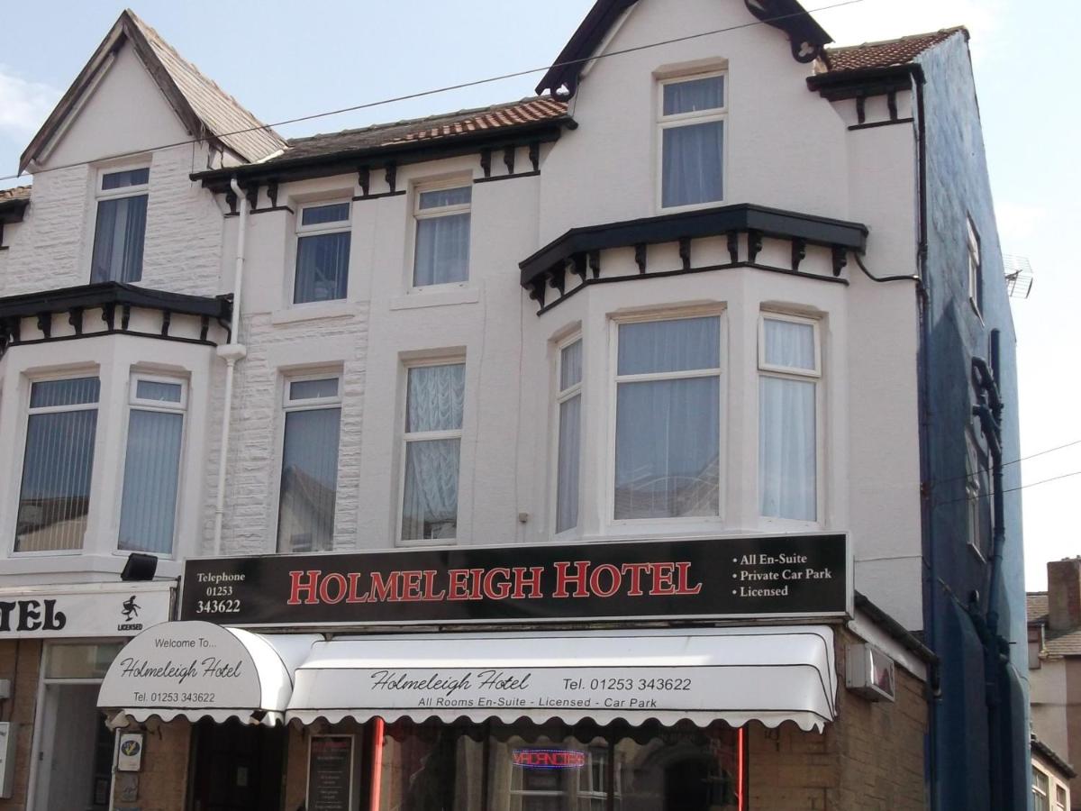 B&B Blackpool - Holmeleigh Hotel - Bed and Breakfast Blackpool