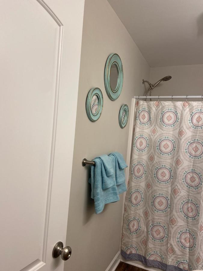 Kannapolis Elegant Townhouse - Pet Friendly - B&B