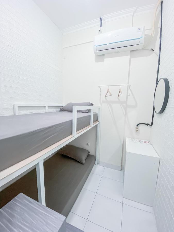 Twin Room with Shared Bathroom
