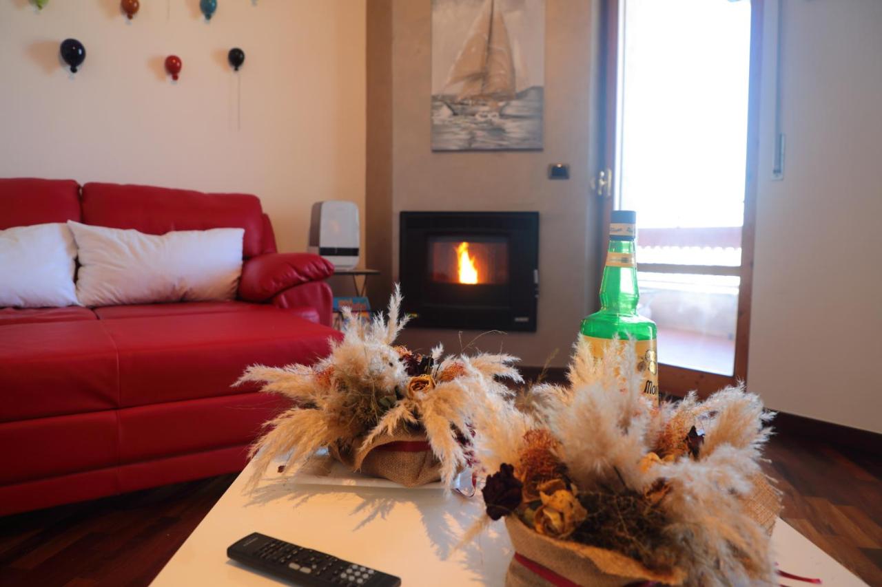 Stanza in Appartamento incantevole con camino Adelfia Bari - B&B Adelfia