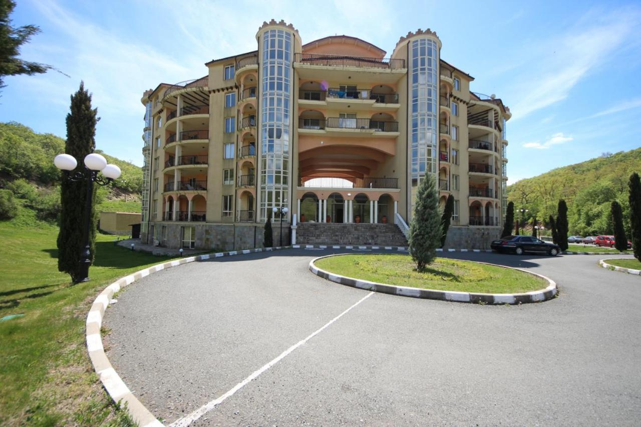 Negresko Family Apartment - B&B