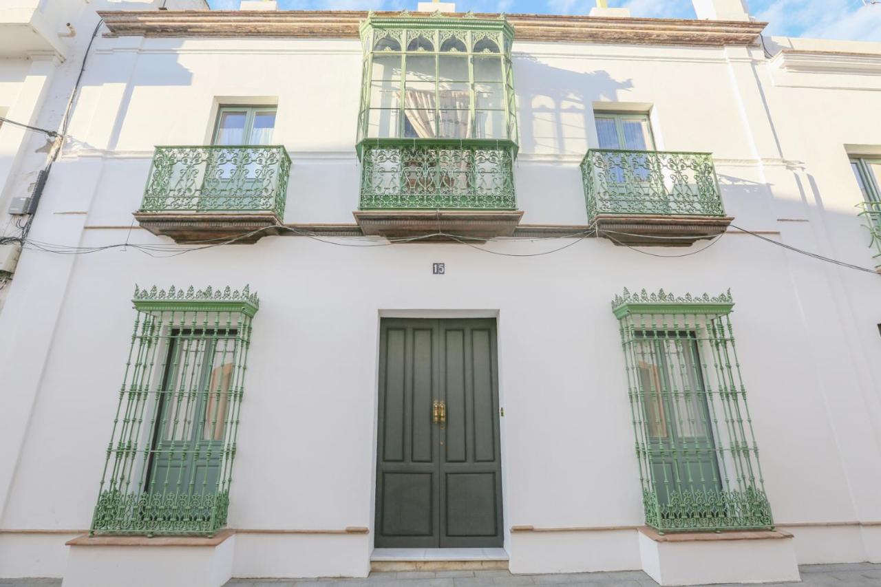 B&B Peñaflor - CASA SEÑORIAL CON PISCINA. CASA DONNA ISABEL - Bed and Breakfast Peñaflor