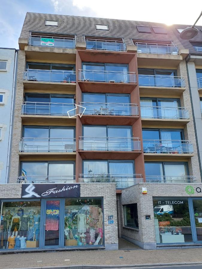 Studio 3 Bredene met strandcabine - B&B
