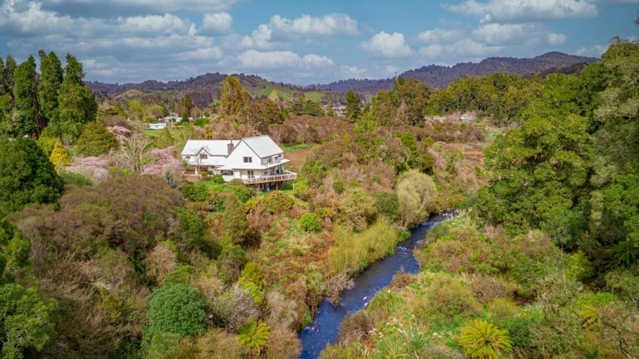 B&B Raurimu - Spiral Gardens Country Park Retreat - Bed and Breakfast Raurimu