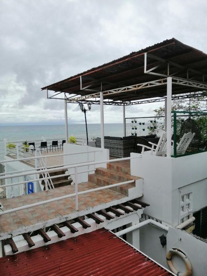 Tweepersoonskamer met Uitzicht op Zee en Eigen Externe Badkamer 