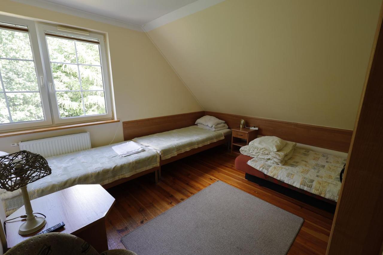 Vierbettzimmer mit Bad