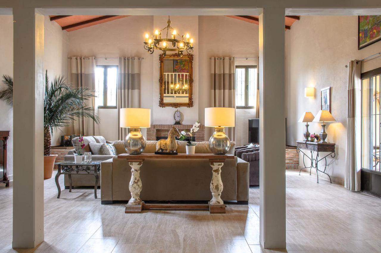 Hacienda De La Siesta - B&B Coín