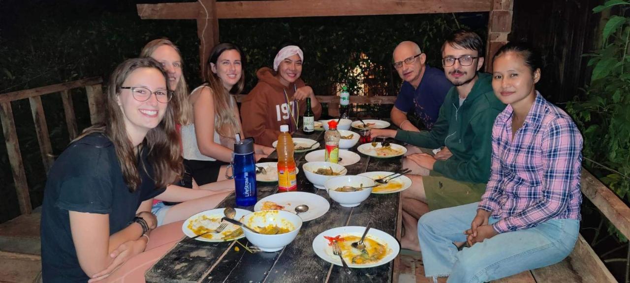 Ratanakiri Homestay & Jungle Trek - Ferienwohnung Banlung