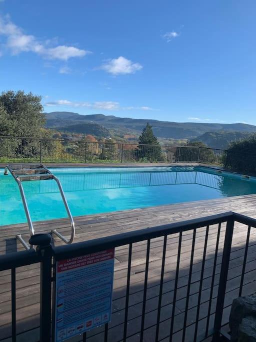 Chez Laura près du Pont d'Arc - Ferienwohnung
