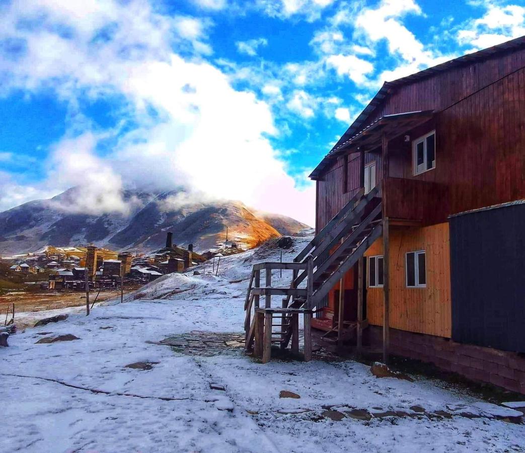 Vila Latphari in Ushguli - Chambres d’hôtes Ouchgouli