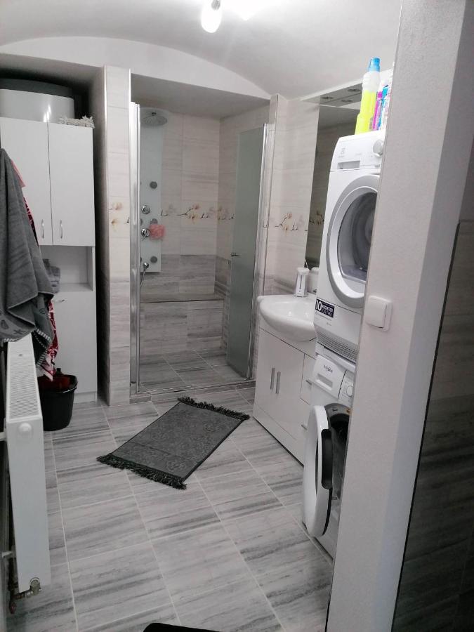 Apartamento de 1 dormitorio con vistas al jardín